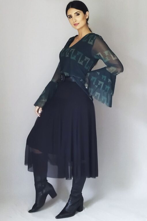 Blusa de tule com decote V /373BVB23