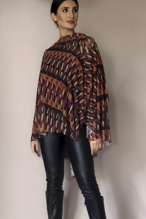 Poncho em tule com gola boba /310PGB40-2