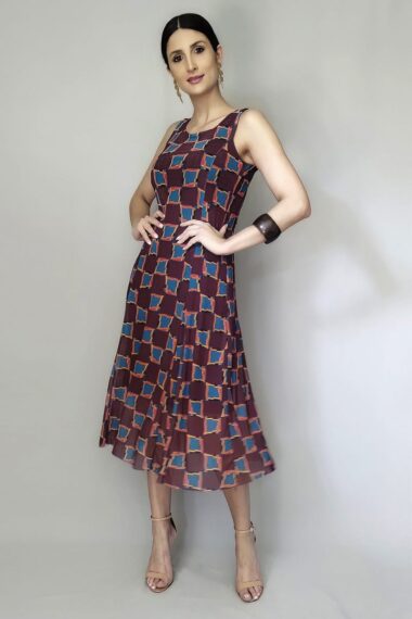 Vestido de tule midi com cortes verticais /340VNG232