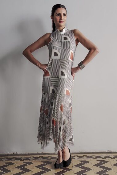 Vestido manga cavada com gola alta /515VVA333