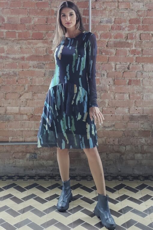 Vestido de tule curto com decote canoa /370SFO011