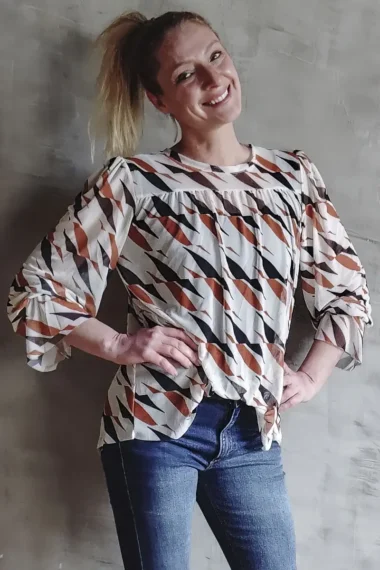 Bata de tule com frente franzida /412BLU326