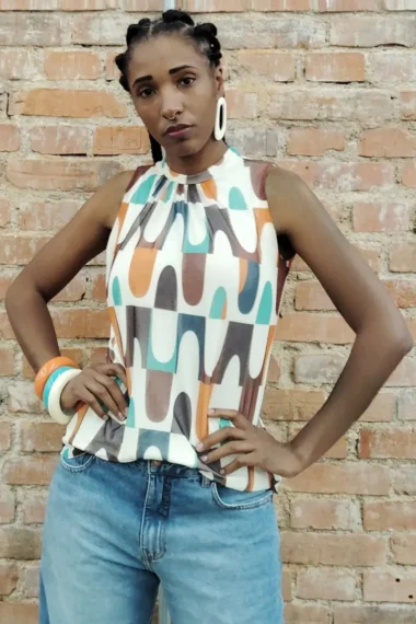 Blusa manga cavada e decote franzido /465BLU160