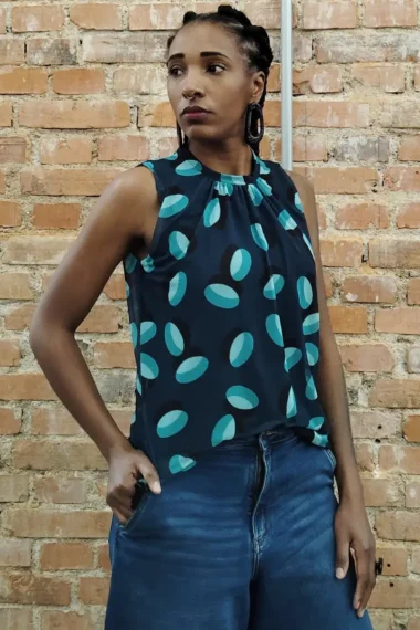 Blusa manga cavada e decote franzido /465BLU206