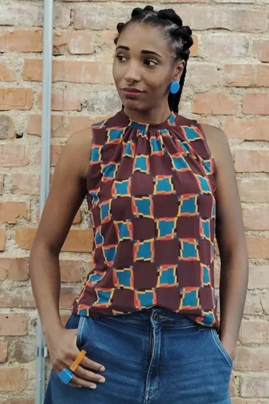 Blusa manga cavada e decote franzido /465BLU232