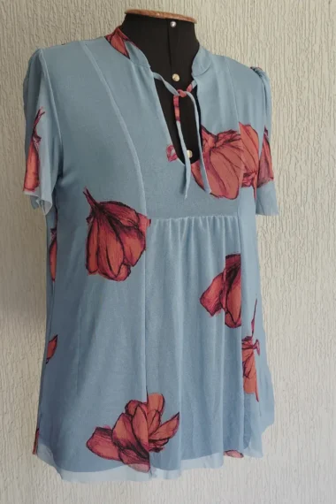 Blusa manga curta com amarração /484BLU060