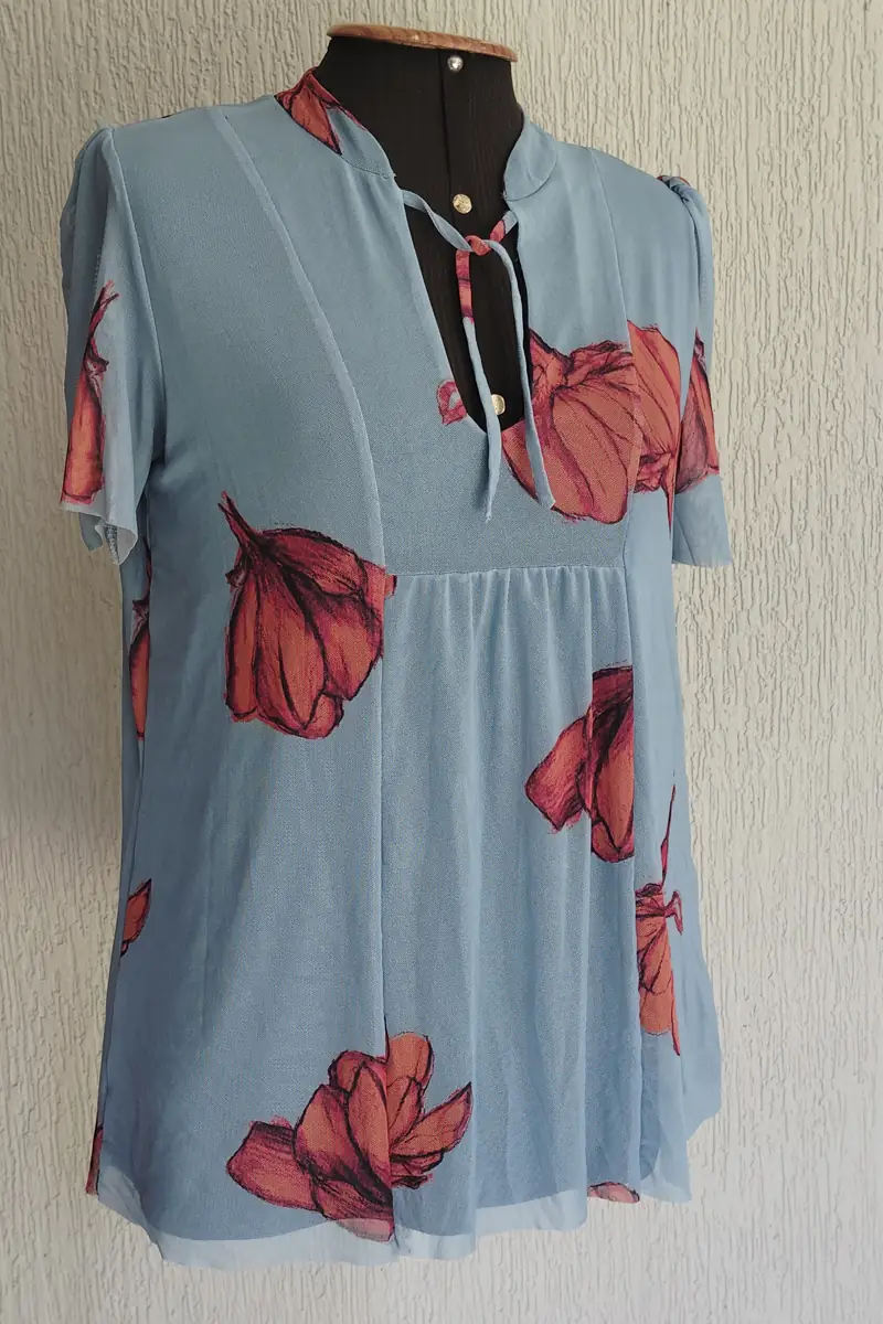 Blusa manga curta com amarração /484BLU060