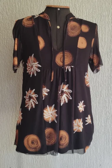 Blusa manga curta com amarração /484BLU108