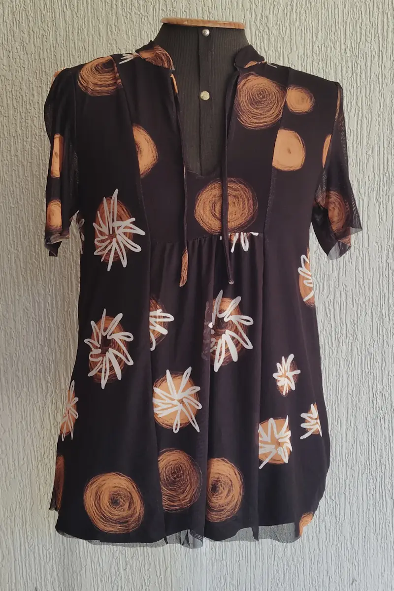 Blusa manga curta com amarração /484BLU108