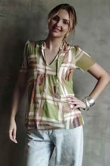 Blusa manga curta com amarração /484BLU142