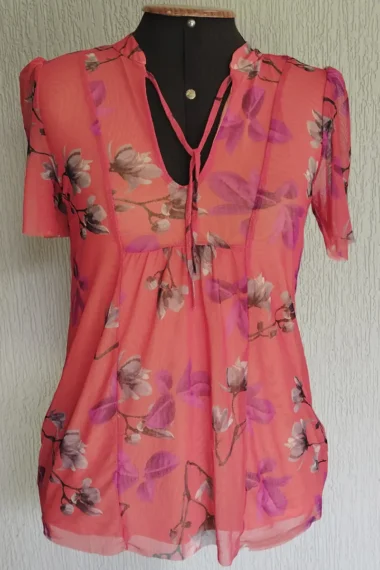 Blusa manga curta com amarração /484BLU172