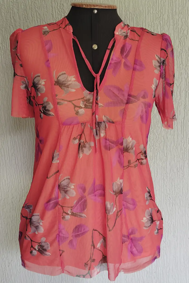 Blusa manga curta com amarração /484BLU172