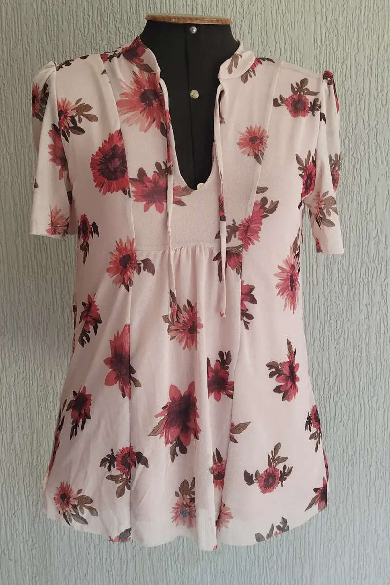 Blusa manga curta com amarração /484BLU249