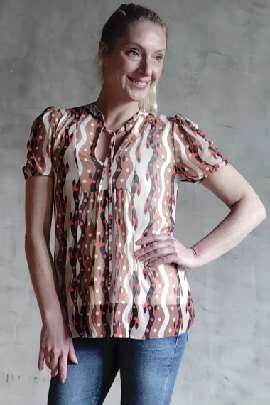 Blusa manga curta com amarração /484BLU340