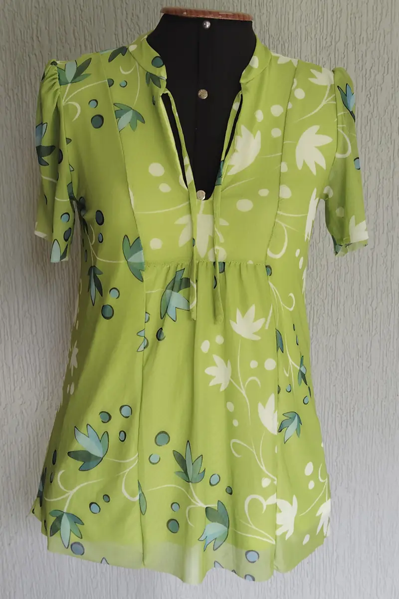 Blusa manga curta com amarração /484BLU353