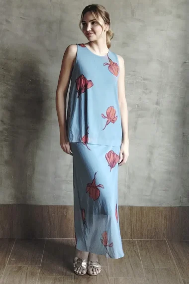 Conjunto blusa e saia /154CJO060