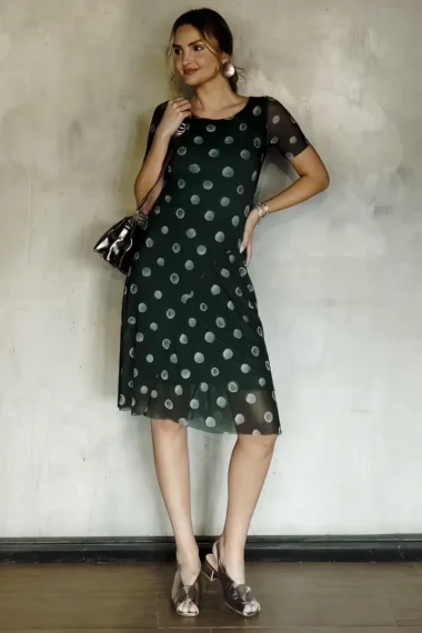 Vestido de tule curto com decote redondo /575VES406