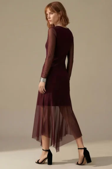 Alternative view of Vestido com recortes assimétricos /495SAN