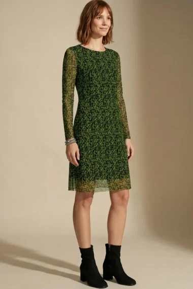 Vestido de tule curto com decote redondo /598VES430